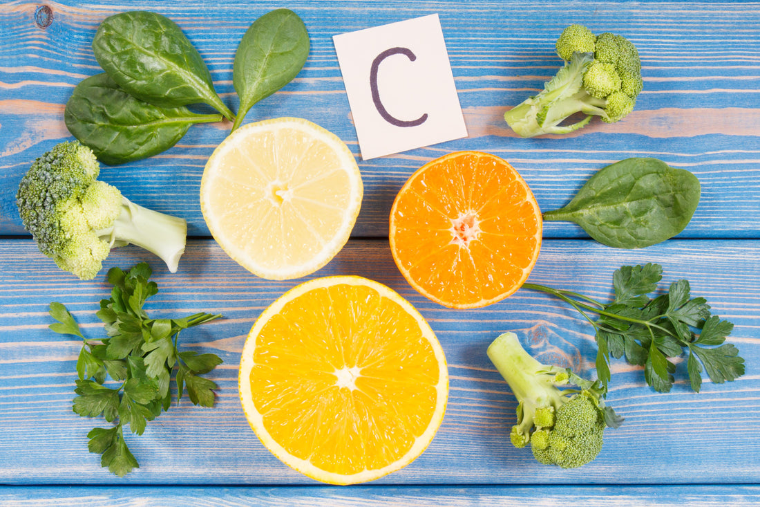 Vitamin C: Ein Alleskönner im Fokus – Was sagt die aktuelle Forschung und wie viel braucht der Körper?